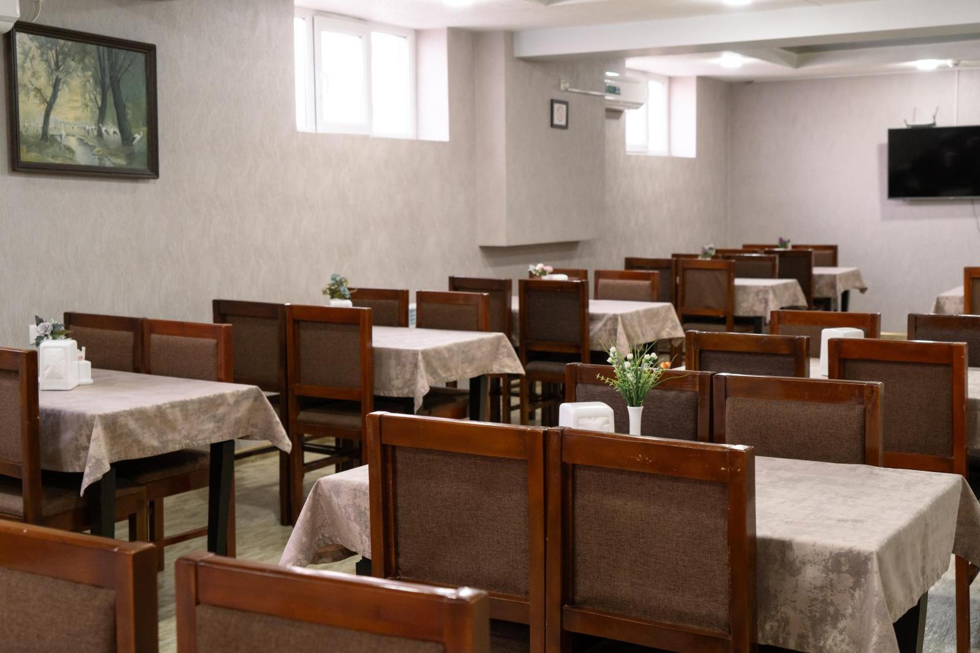 Tourist Inn Hotel Ташкент Екстериор снимка
