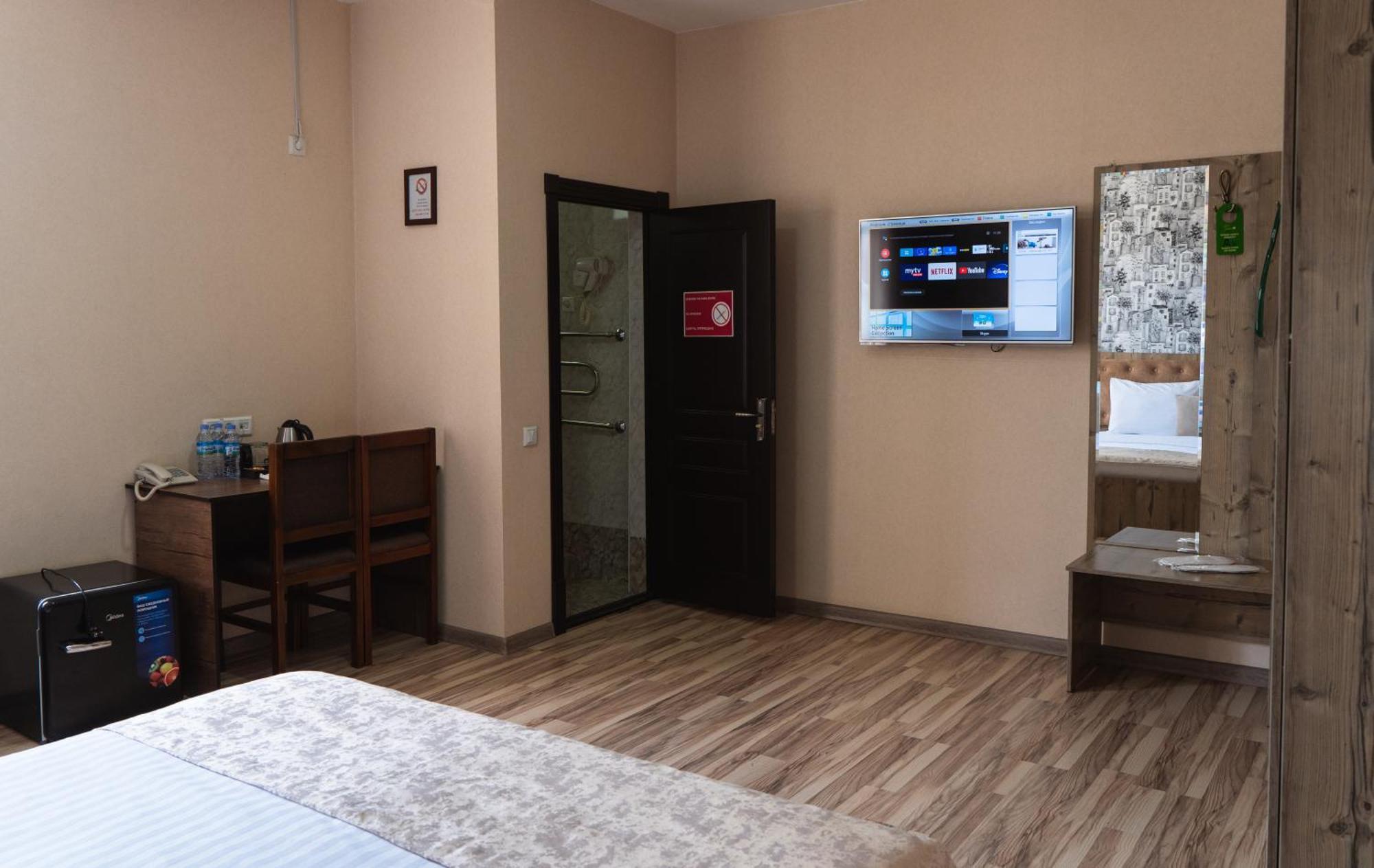 Tourist Inn Hotel Ташкент Екстериор снимка