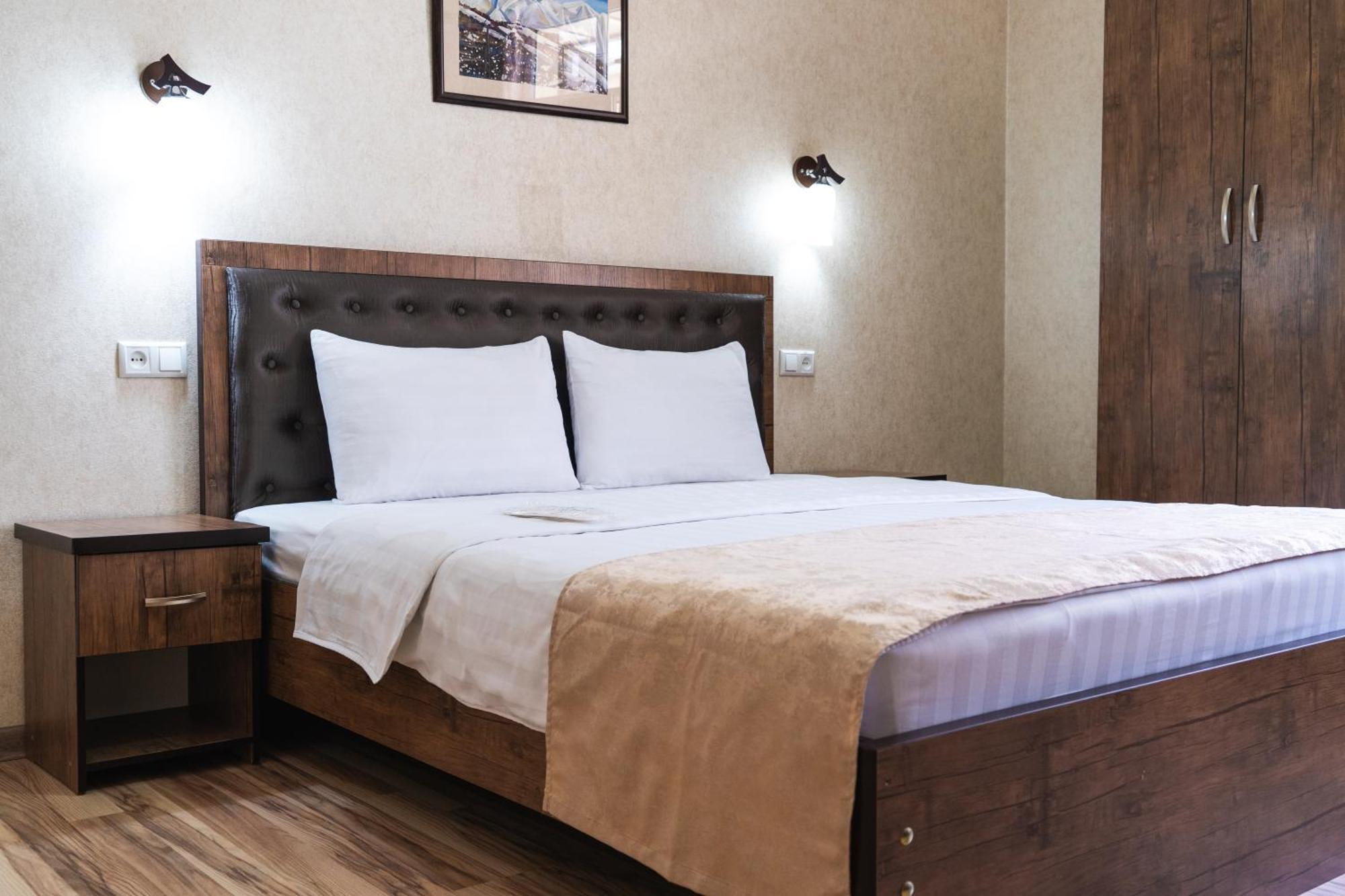 Tourist Inn Hotel Ташкент Екстериор снимка