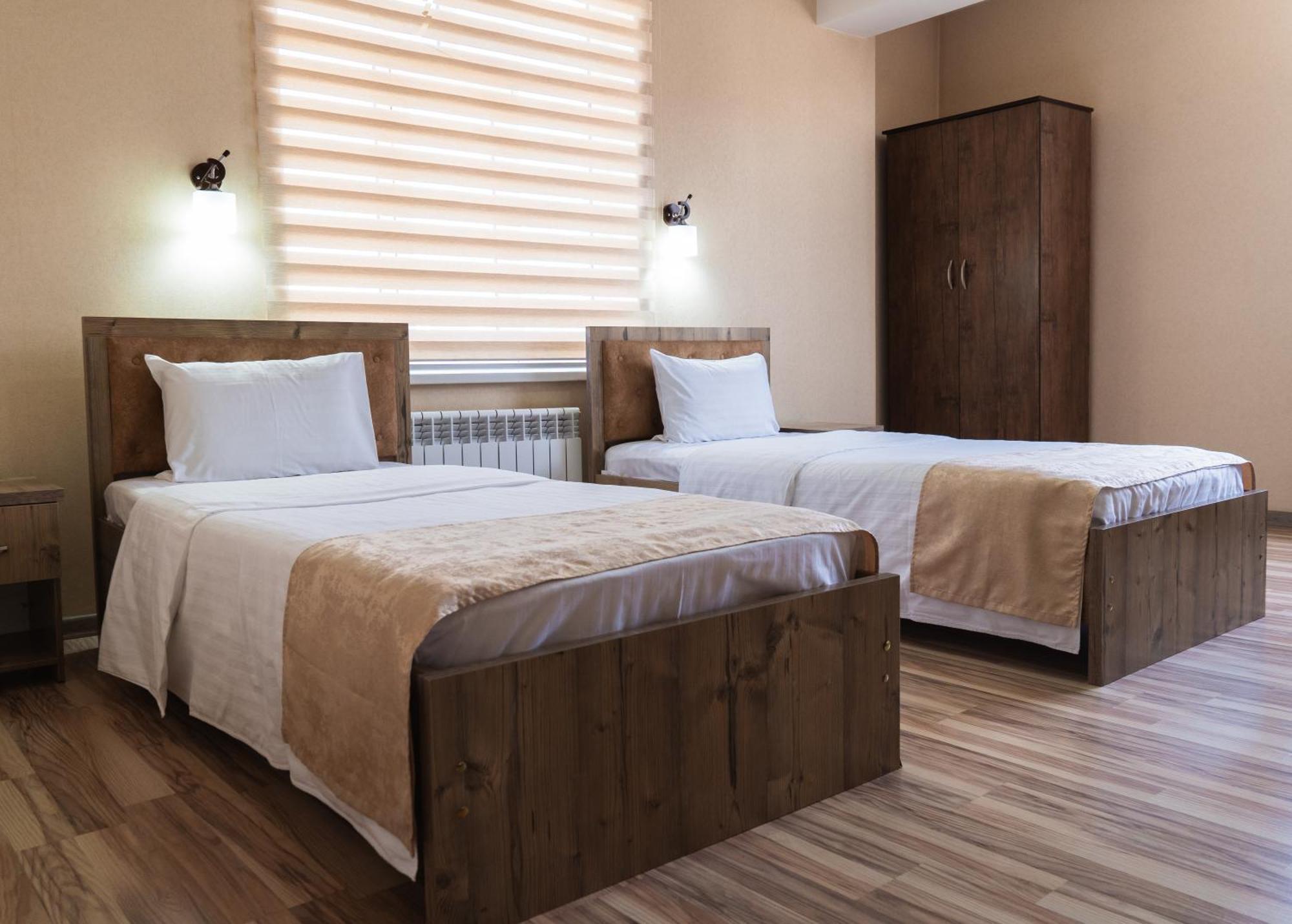 Tourist Inn Hotel Ташкент Екстериор снимка