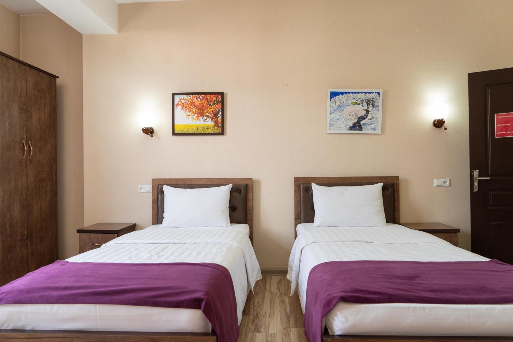 Tourist Inn Hotel Ташкент Екстериор снимка
