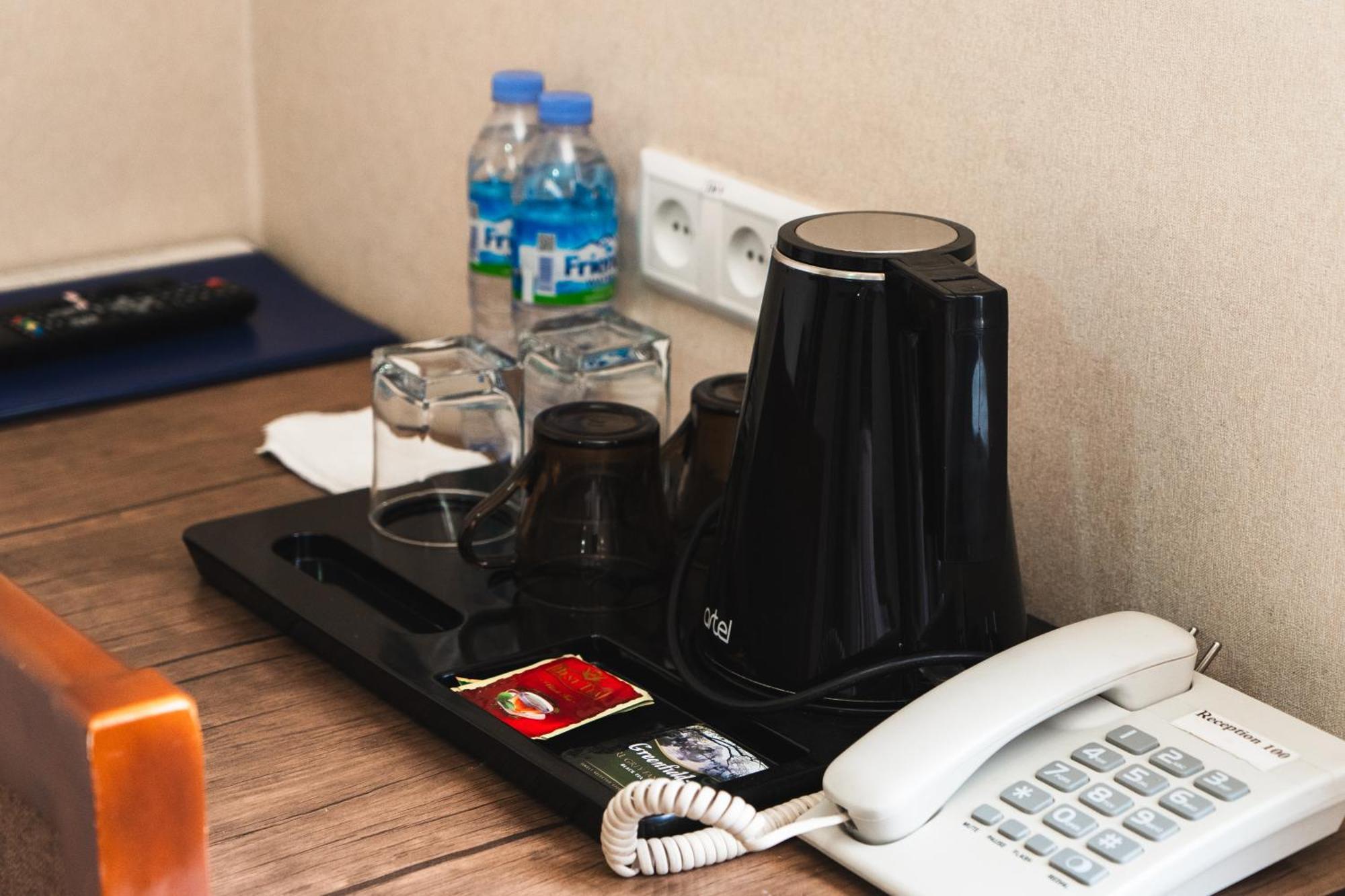 Tourist Inn Hotel Ташкент Екстериор снимка
