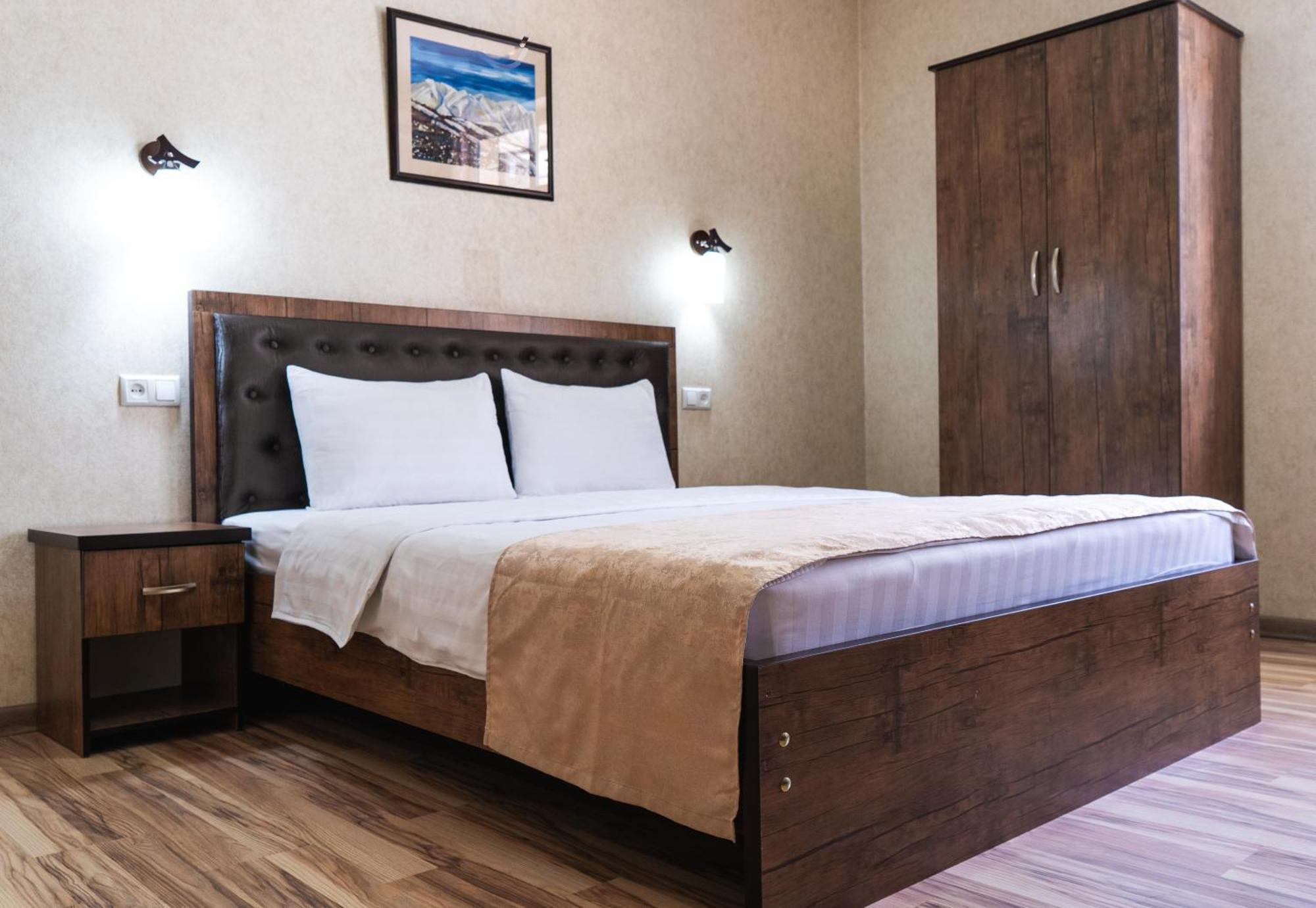 Tourist Inn Hotel Ташкент Екстериор снимка