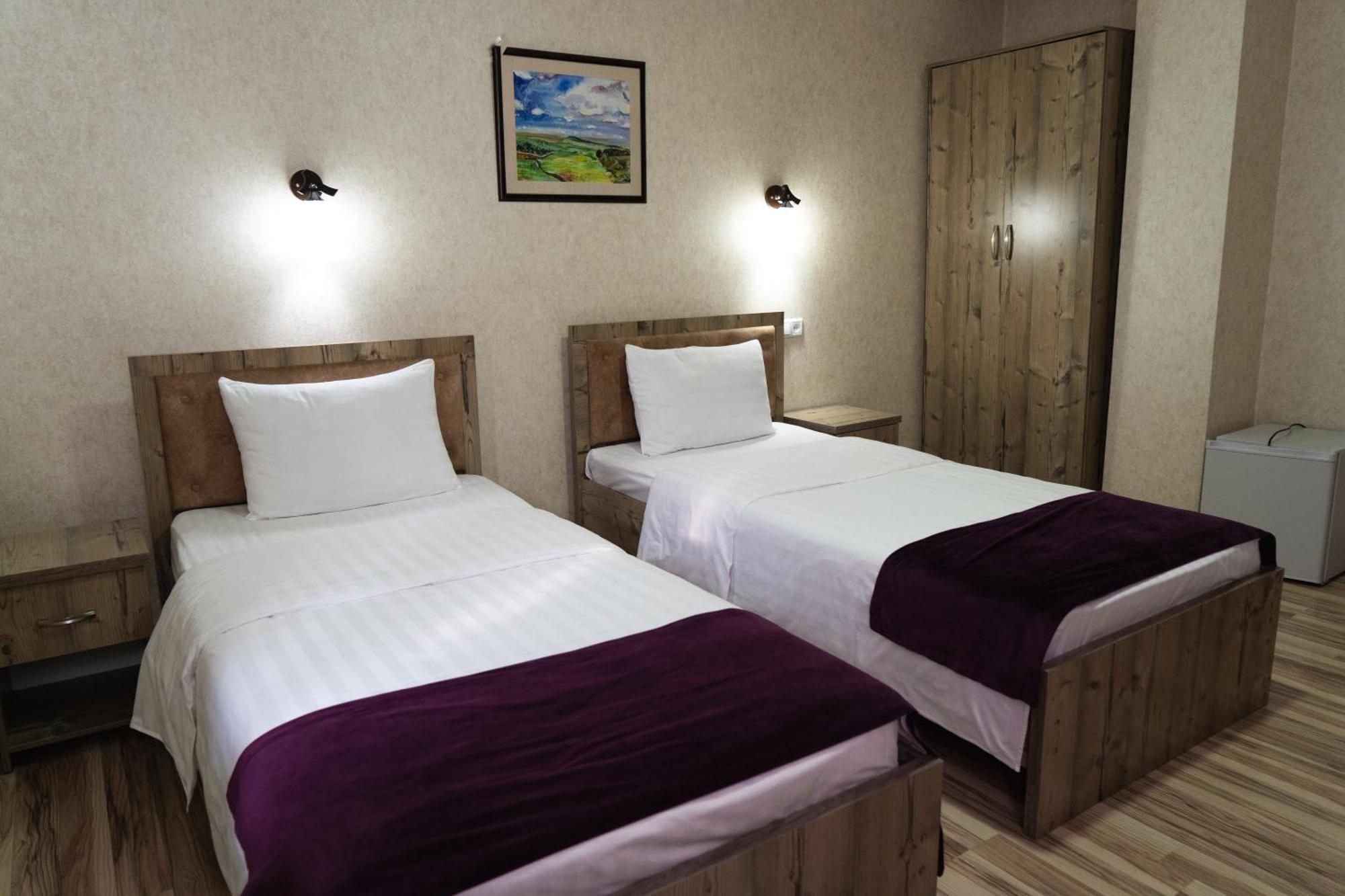 Tourist Inn Hotel Ташкент Екстериор снимка