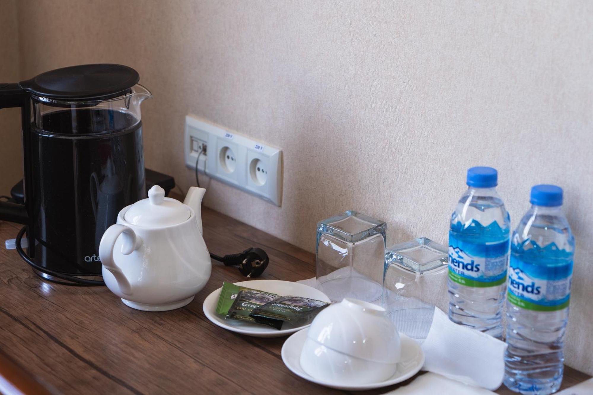 Tourist Inn Hotel Ташкент Екстериор снимка