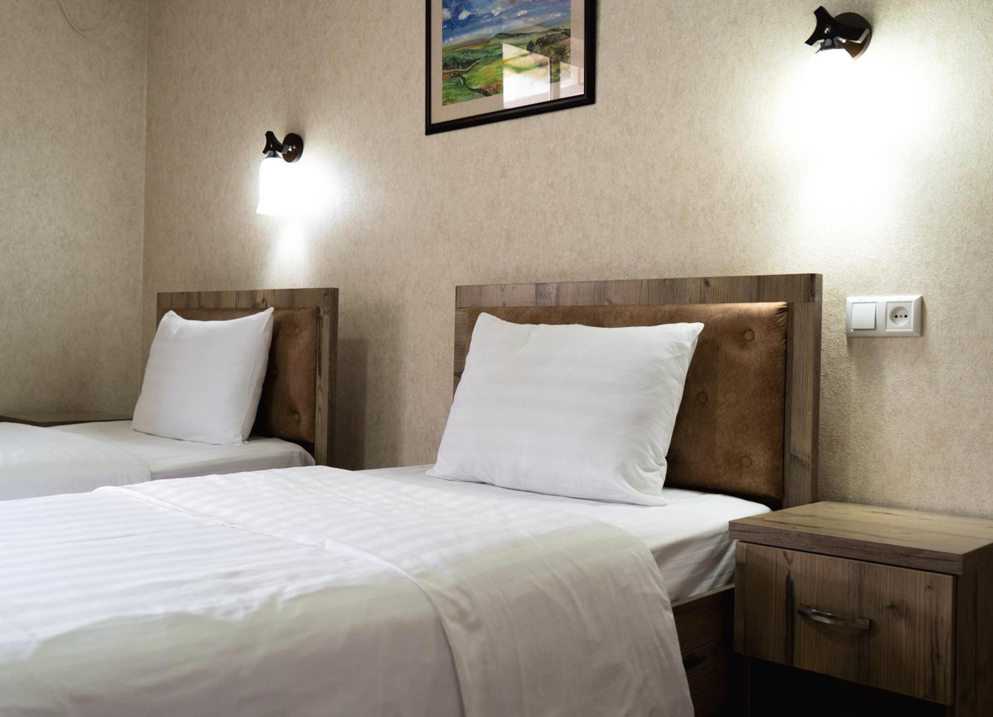 Tourist Inn Hotel Ташкент Екстериор снимка
