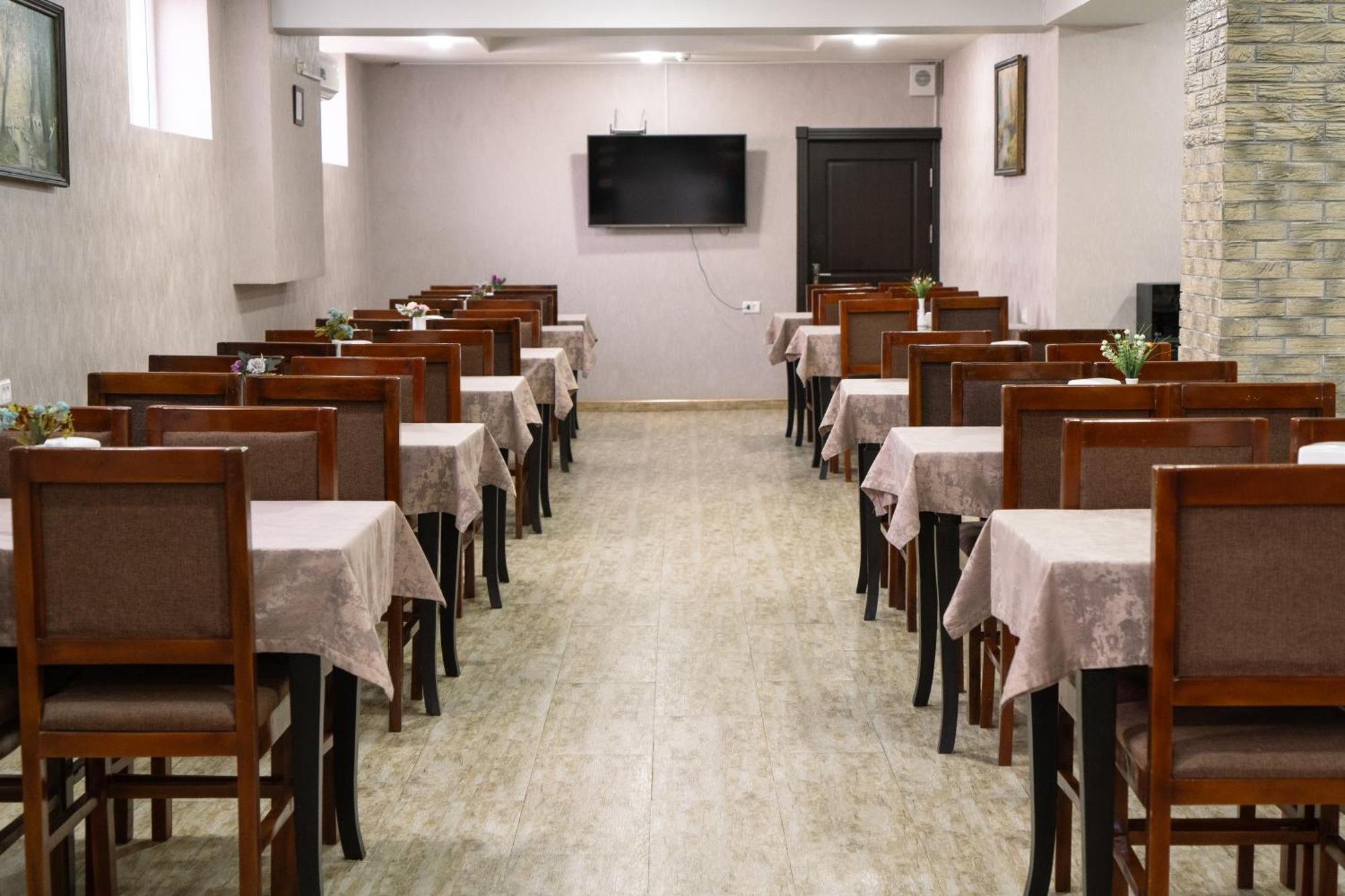 Tourist Inn Hotel Ташкент Екстериор снимка