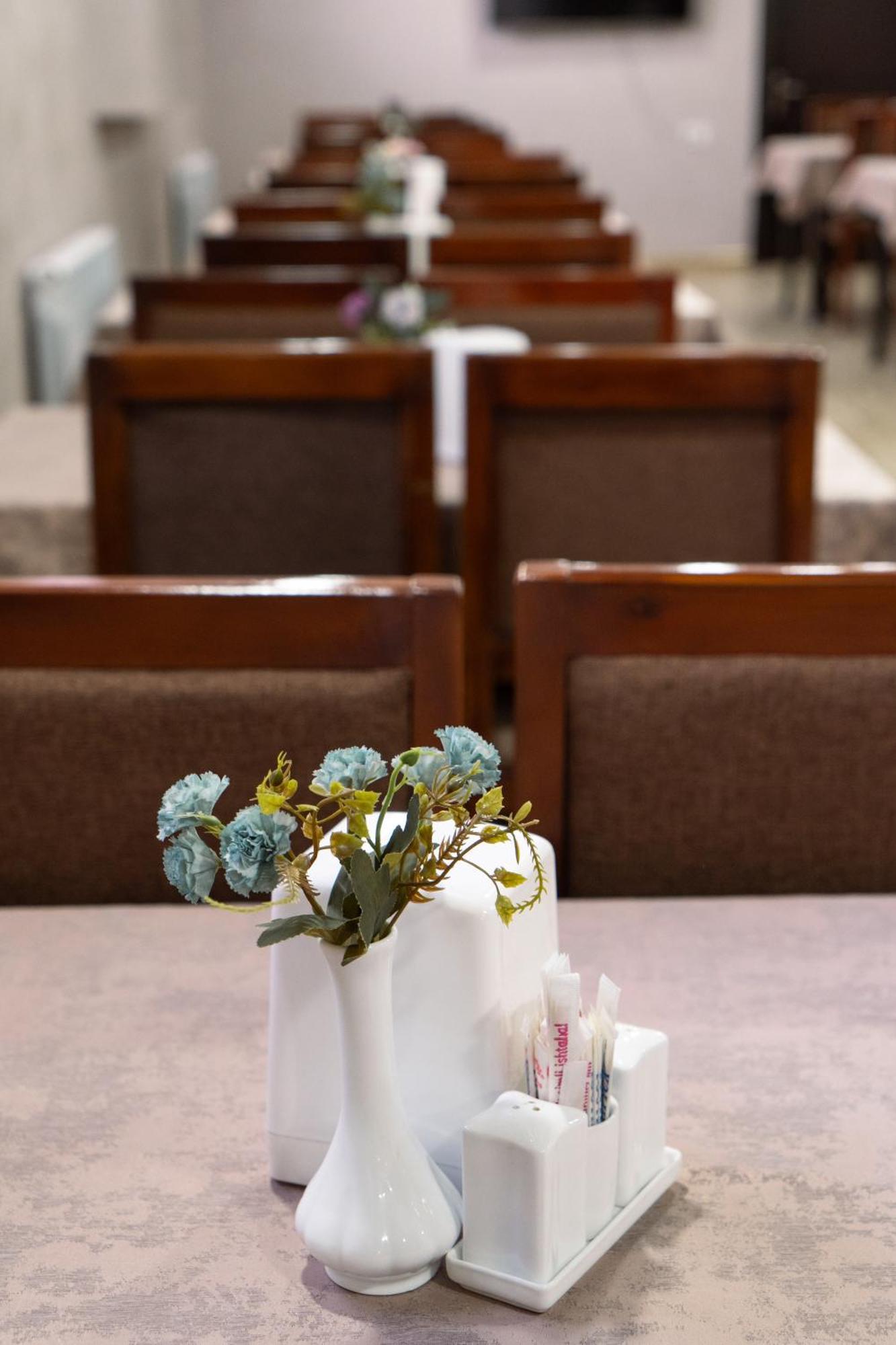 Tourist Inn Hotel Ташкент Екстериор снимка