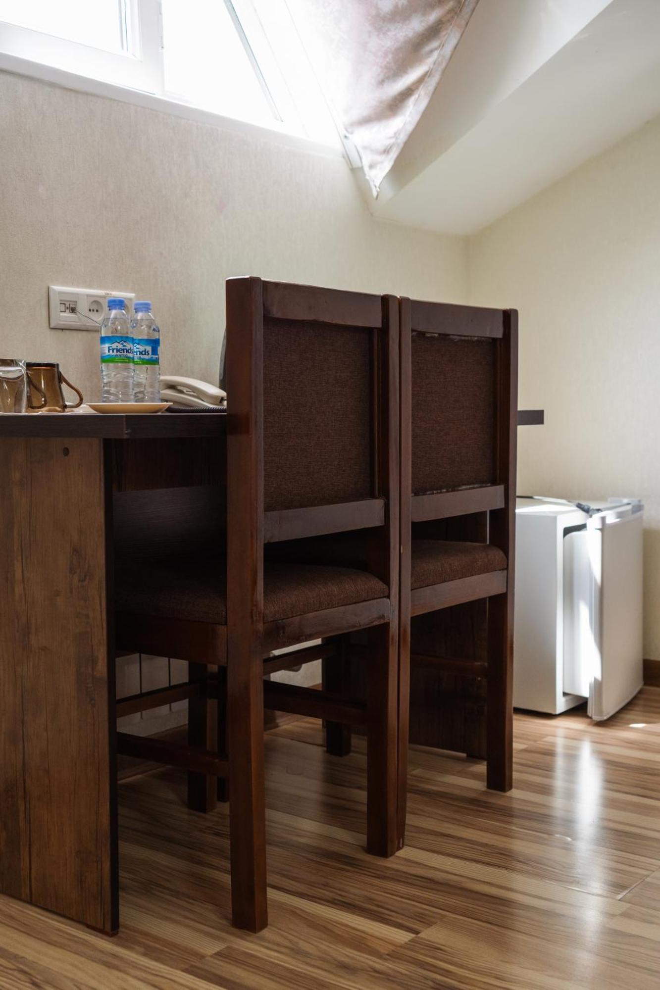 Tourist Inn Hotel Ташкент Екстериор снимка