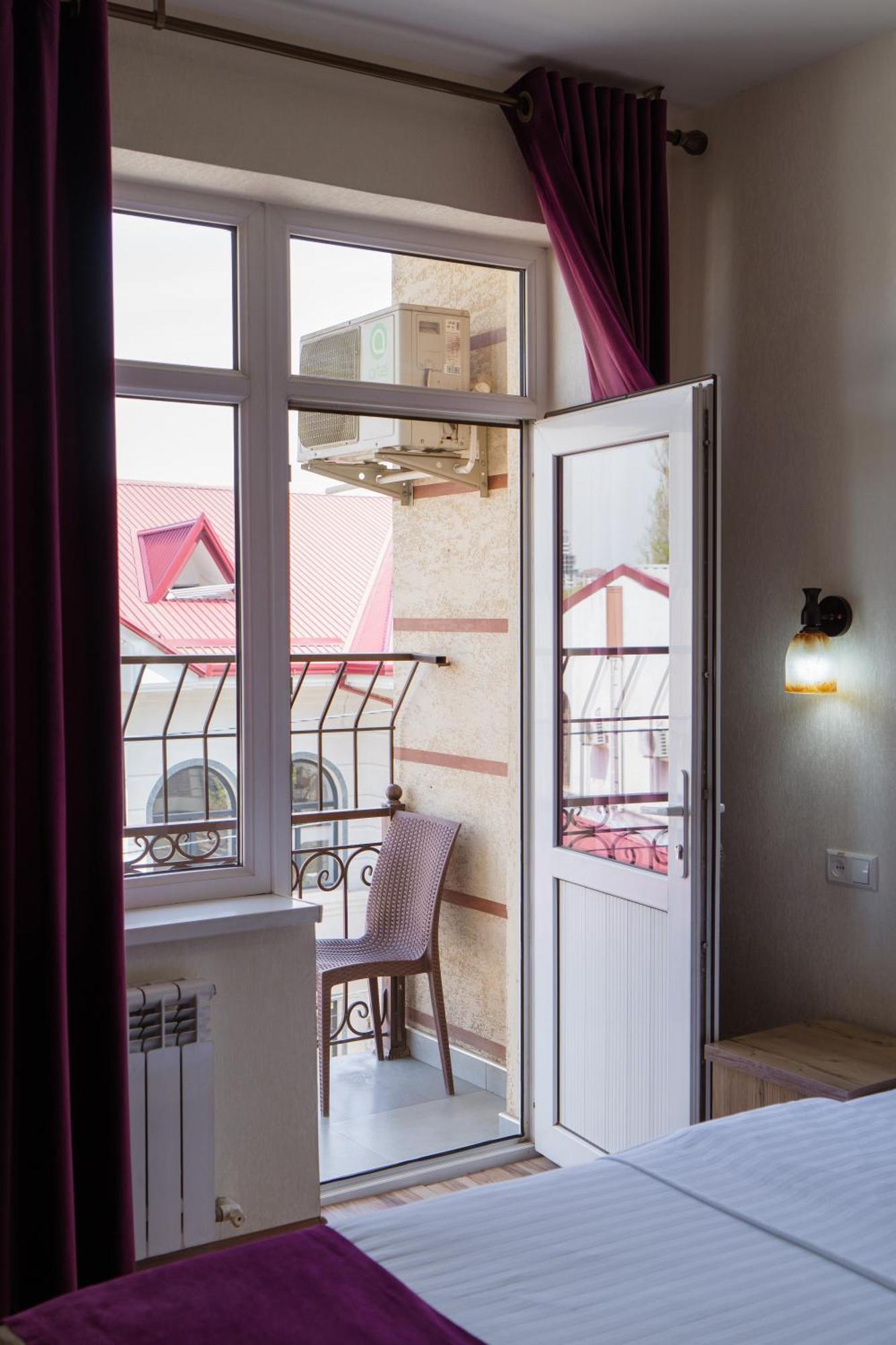 Tourist Inn Hotel Ташкент Екстериор снимка