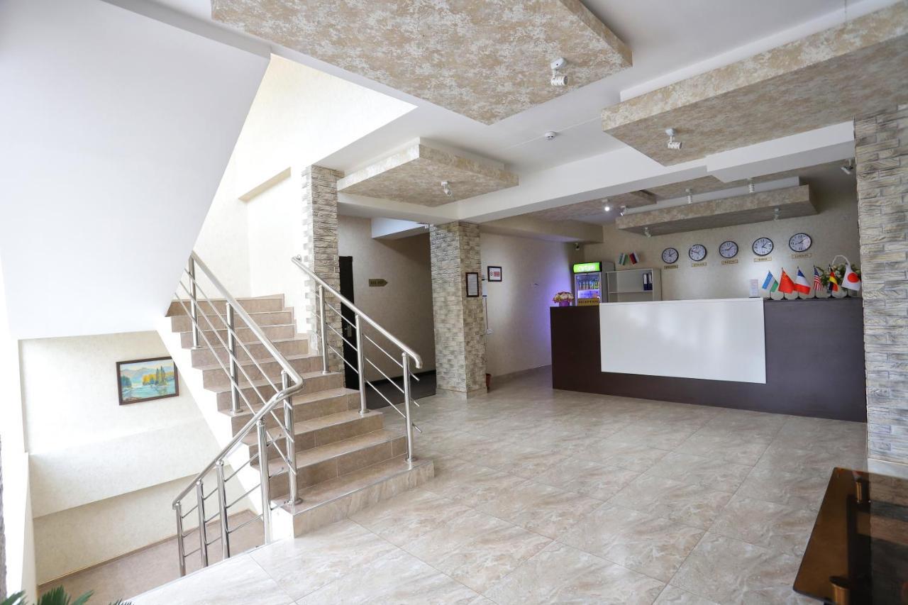 Tourist Inn Hotel Ташкент Екстериор снимка